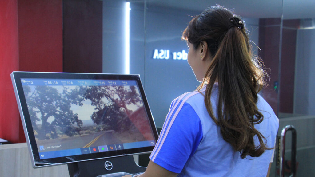 Integrasi AI latihan gym pada alat fitness premium untuk meningkatkan retensi member.